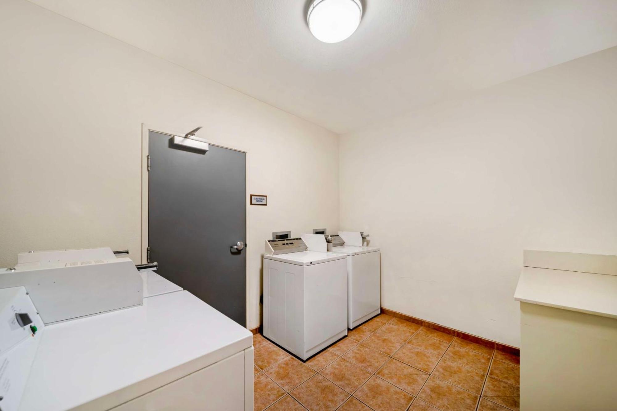 Best Western Crater Lake Highway White City/Medford Εξωτερικό φωτογραφία